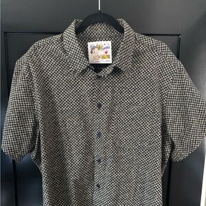 Naked and Famous short sleeve button up. Size XL